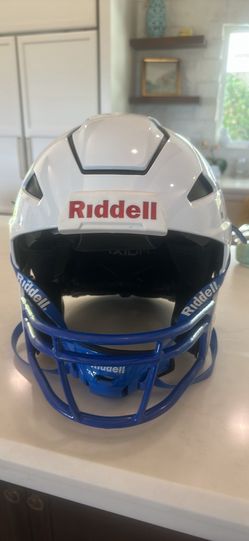 Riddell Axiom White helmet