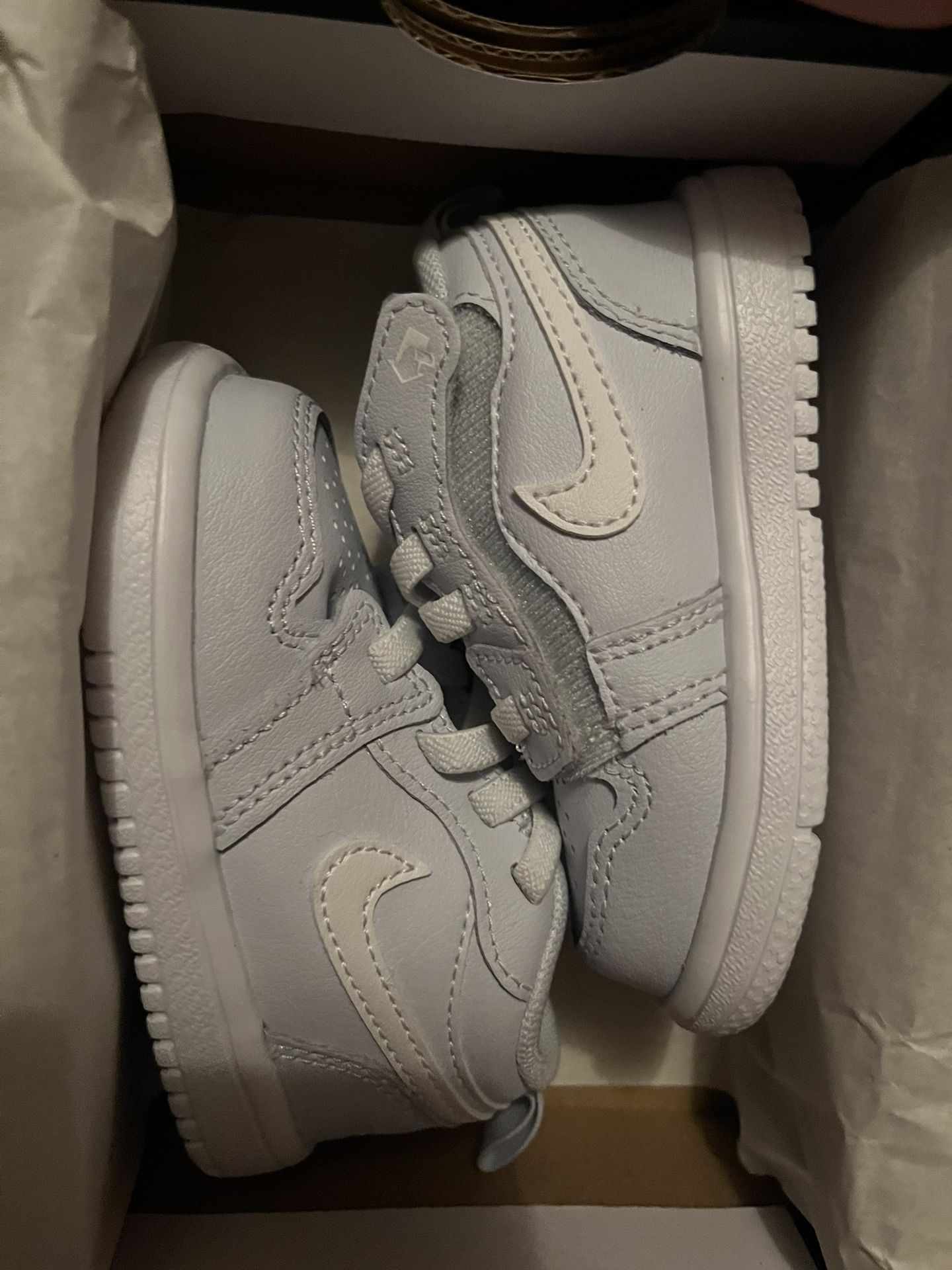 Jordan 1 Low Infant Shoes Brand New Size 4c