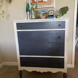 Vintage Dresser 