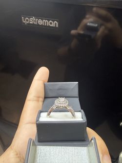 14K White Gold Engagement Ring