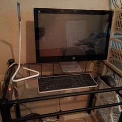 Hp All In 1 Desktop. Touch Screen 