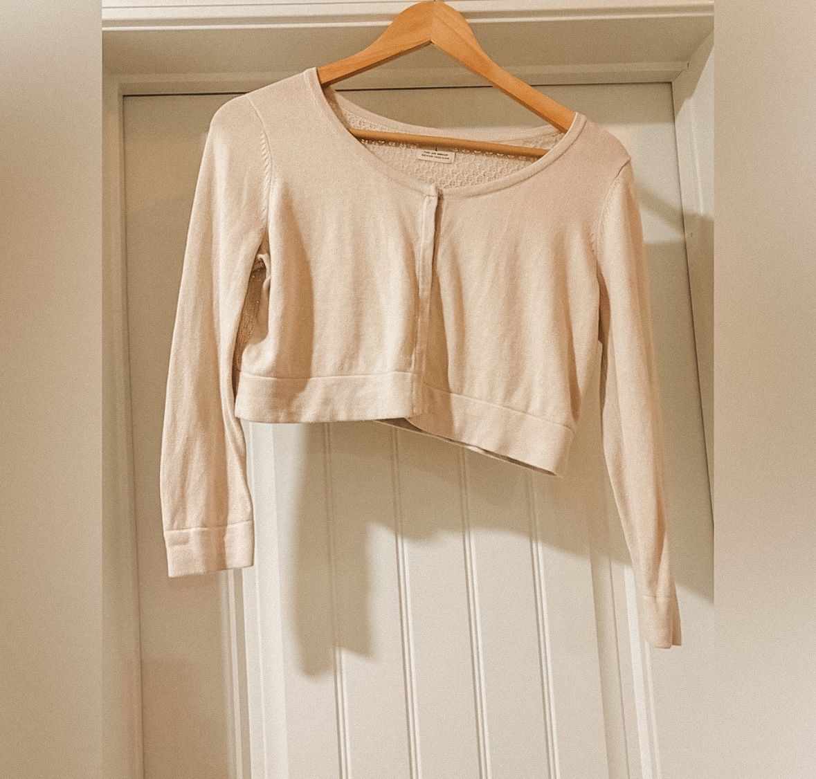 Pins And Needles Cream Cropped Cardigan Size L