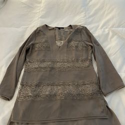 BCBG Silk And Lace Top Size Xxs