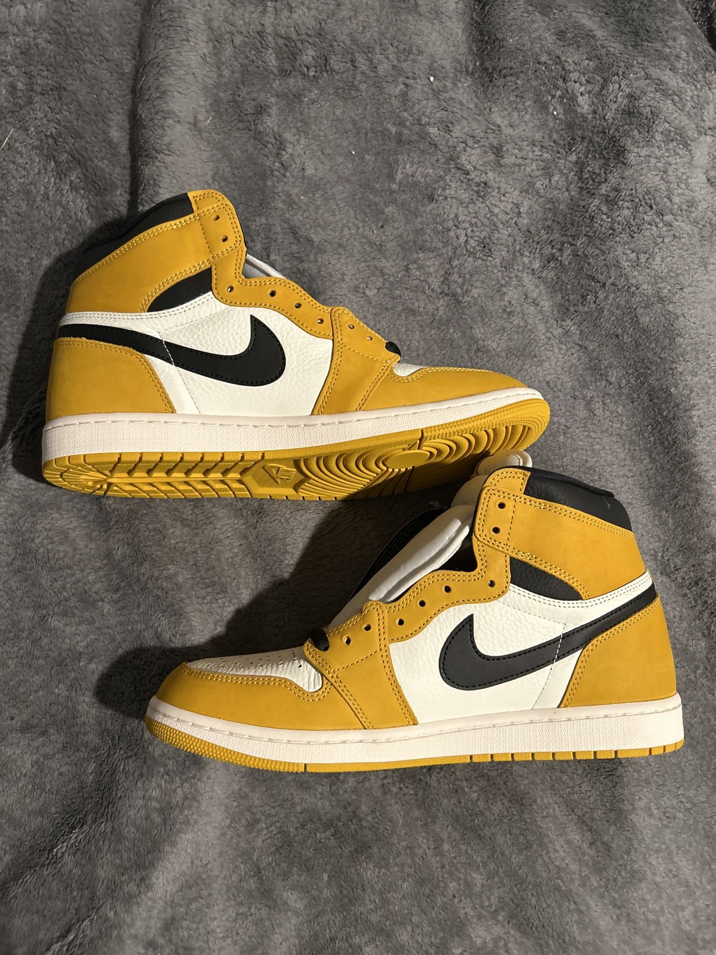 Air Jordan 1 High Retro OG “Yellow Ochre”