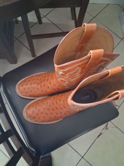 Botas de avestruz nuevas numero 11 ee