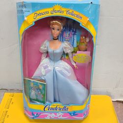 Walt Disney's Cinderella Princess Stories Collection doll, Mattel item #18195, released in 1997.