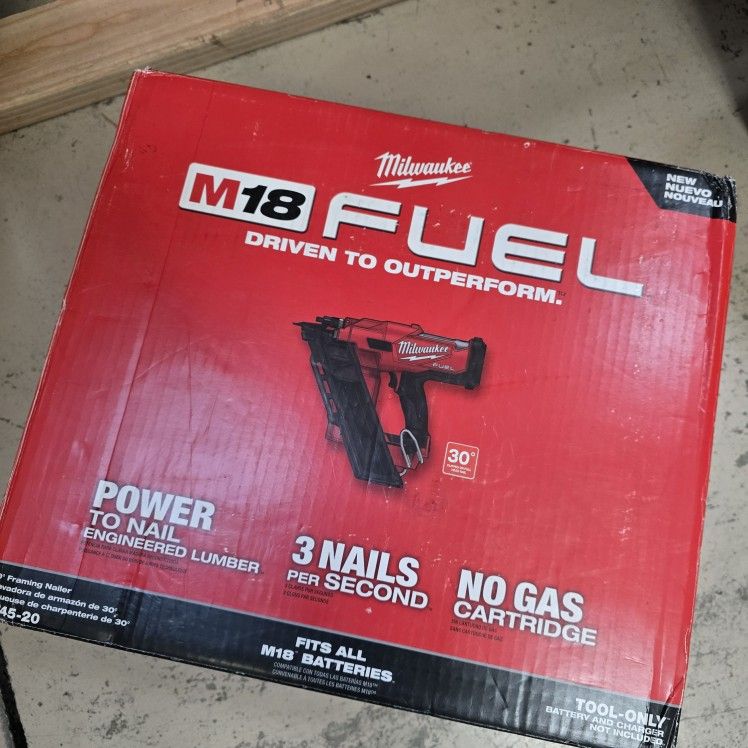 Milwaukee M18 FUEL 3-1/2 in. 18-Volt 30-Degree Lithium-Ion Brushless Cordless Framing Nailer (Tool-Only)