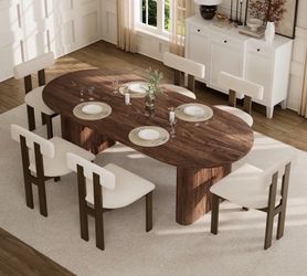 Extendable dining table