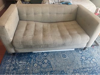 Free love seat