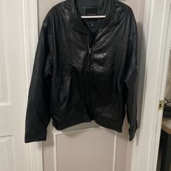 Men’s XL  Andrew Marc Leather Jacket 