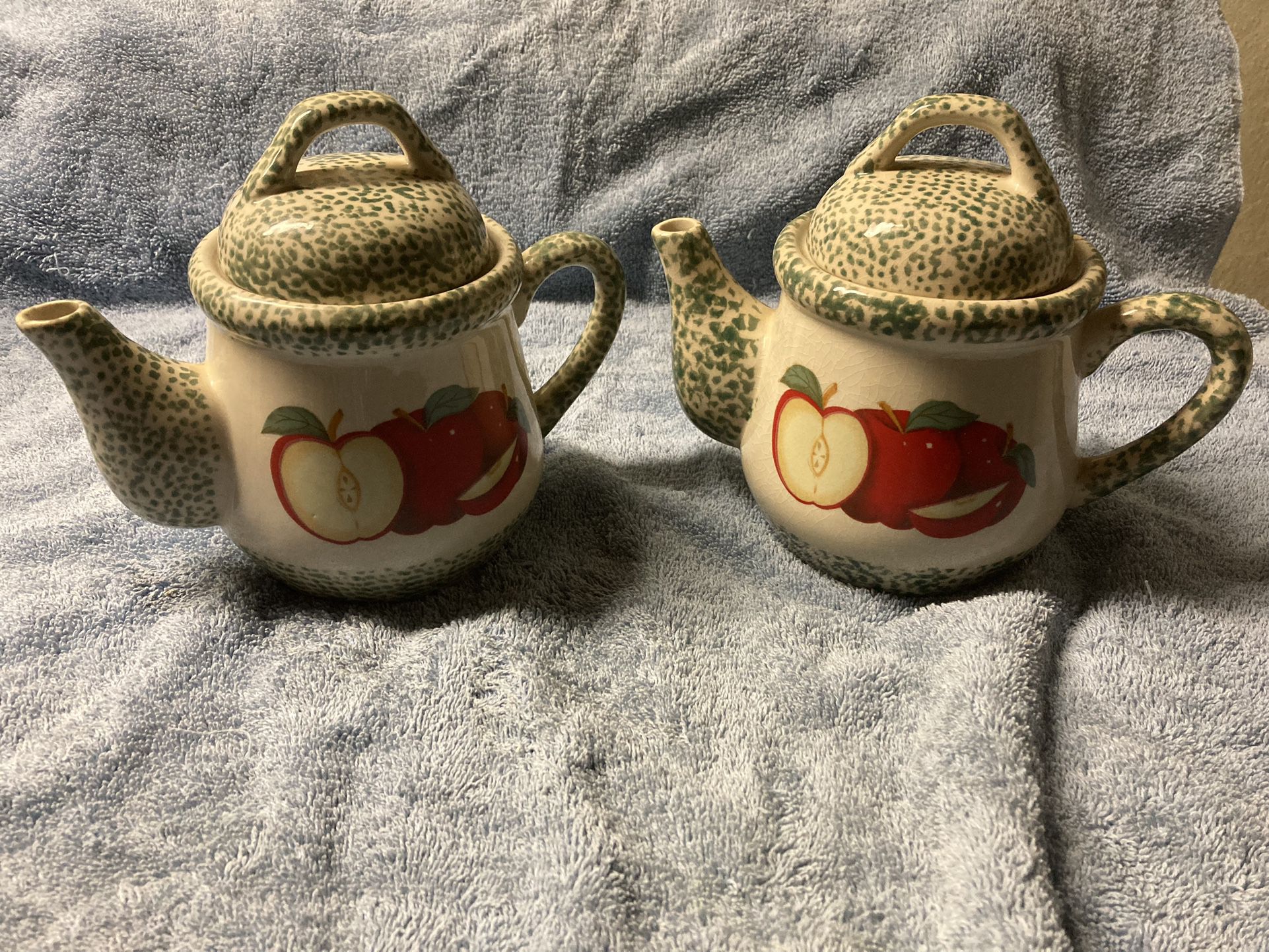 Twin Tea Pots