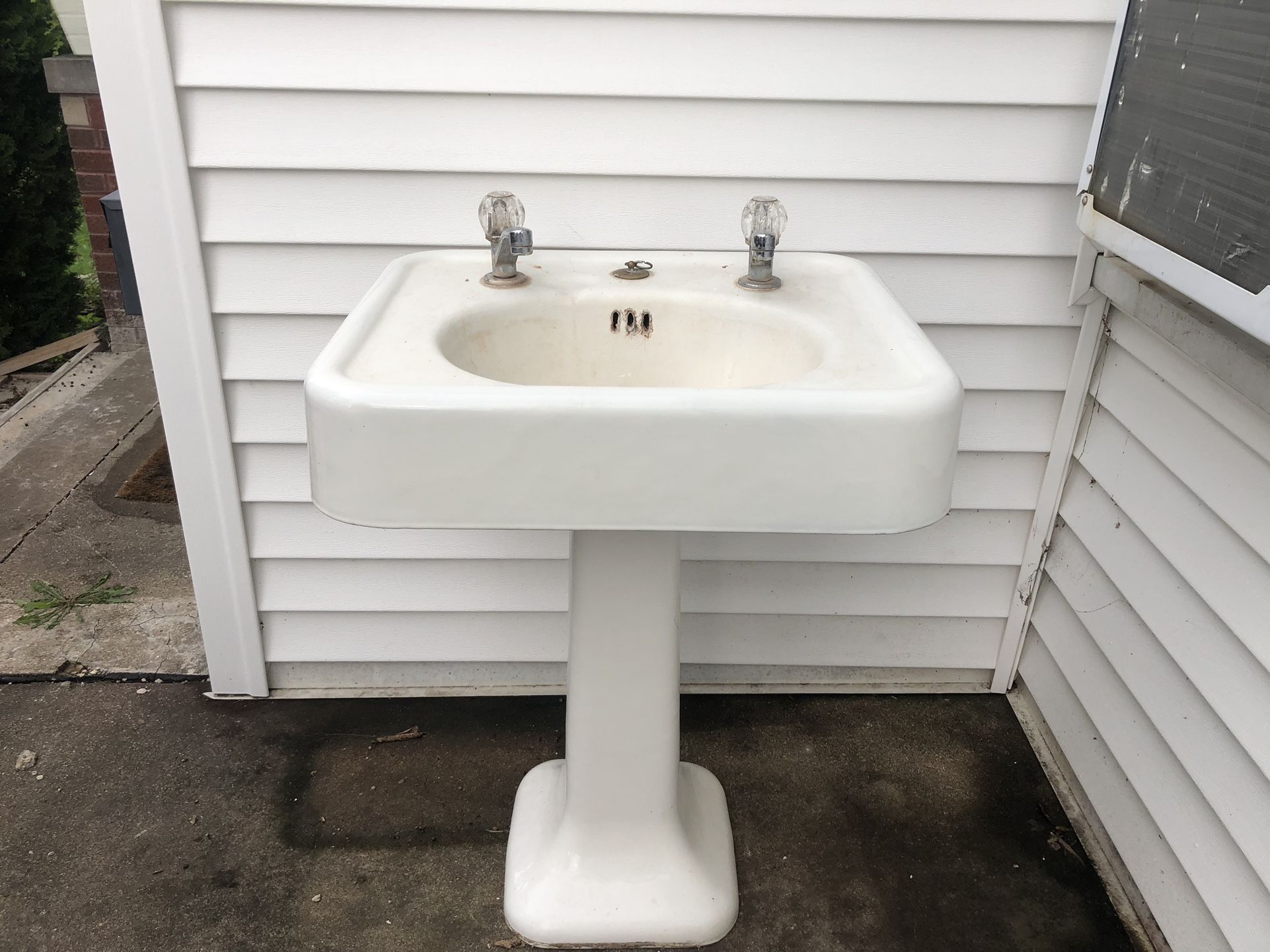 Porcelain/steal 1930s To 1940s Sink