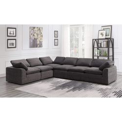 New 6 Piece Cloud Luxury Modular Sectional Couch! Free Delivery 🚚! Financing Available! 
