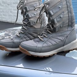 Columbia Meadows Omni Heat 3D Boot Women’s Size 9.5 Graphite Gray Winter Snow