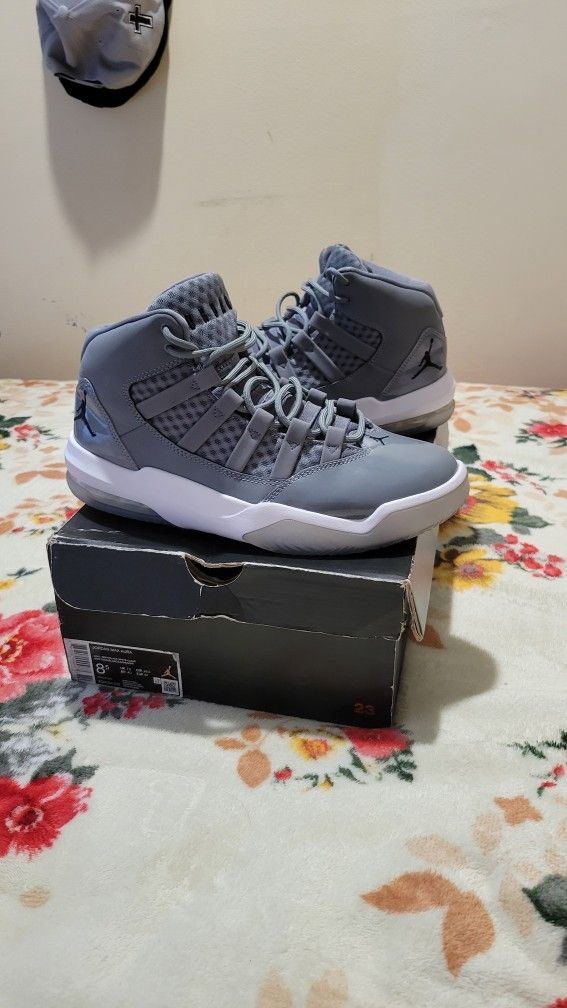 Jordan Max Aura
