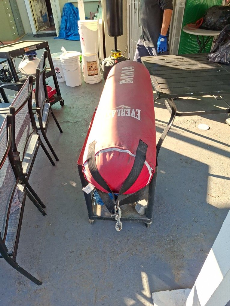 MMA everlasting punching bag