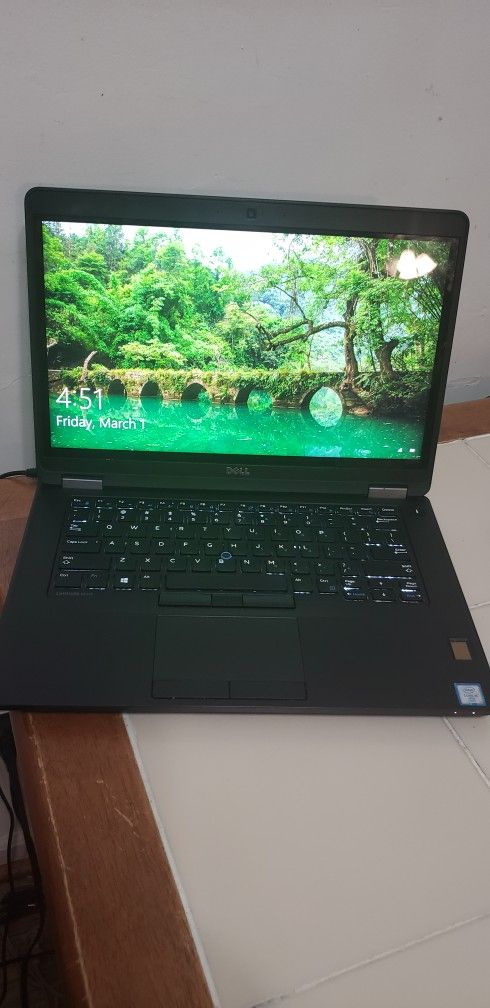 Dell Latitude E5470 Intel i5 2.50 256 SSD 8GIG RAM TOUCHSCREEN WEBCAM BACKLITE KEYBOARD