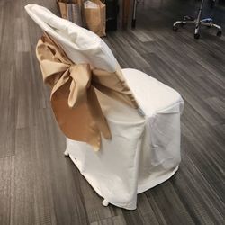 100 Chair Cover And Gold Sash