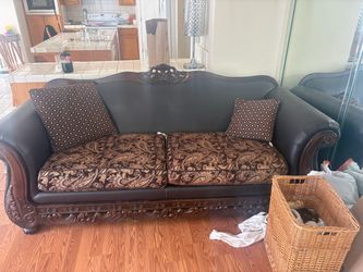 Couch NIce