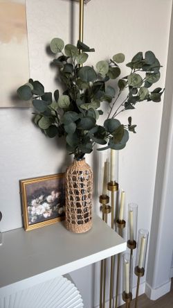 Pant with vase