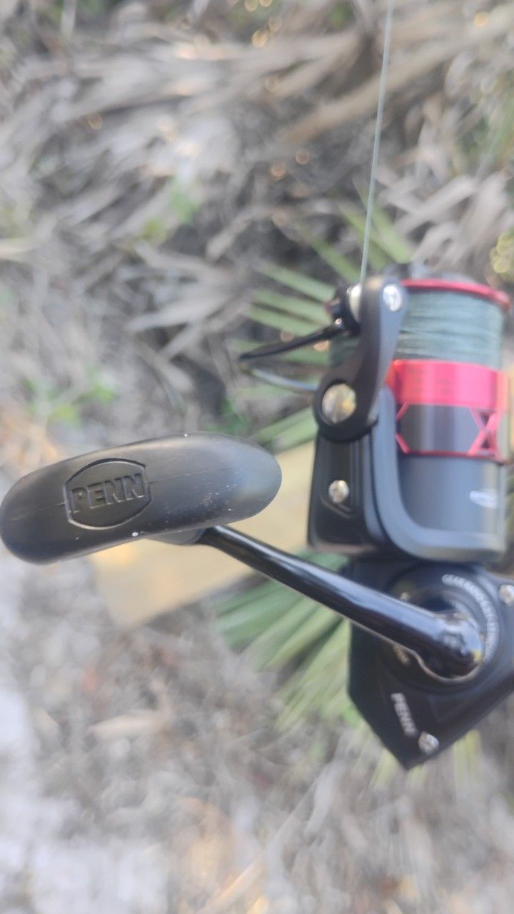 New ( Never Used) Penn Fierce IV 2500 