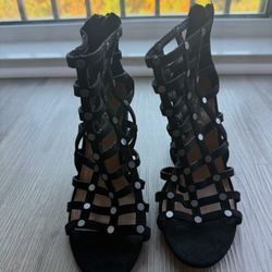 Report Black Women Heels