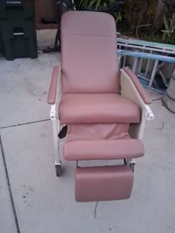 Hospital chair