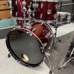 Sonor Force 507 Red Sparkle Drum Set 5pc