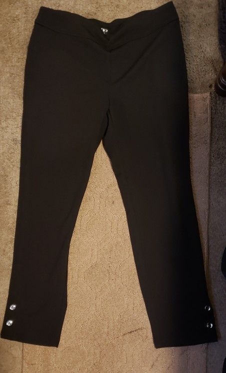SOHO Apparel LTD Womens Black Relaxed Fit Stretch Material Size Lg