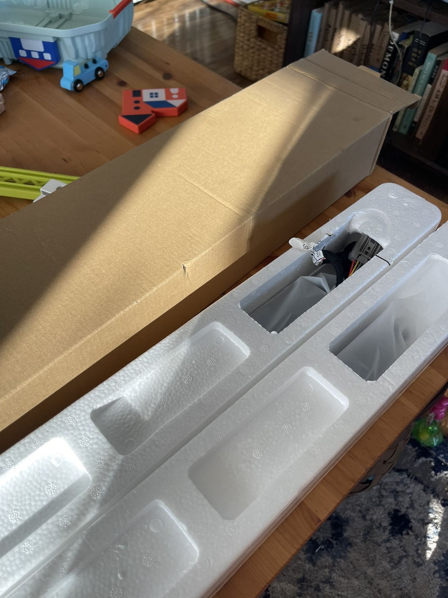 Pair Of Electric Rear Tailgate Power Lift Support