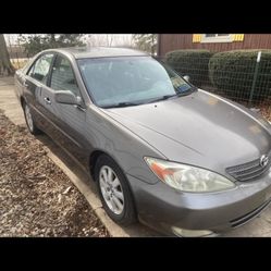 2004 Toyota Camry 