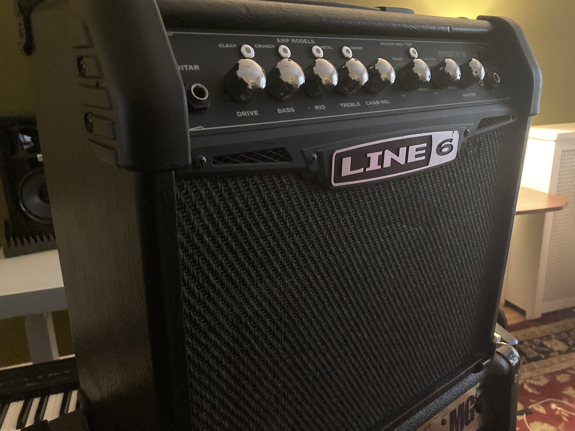 Line 6 Spyder IV | Guitar Modeling Amplifier | Nice Tone Selection