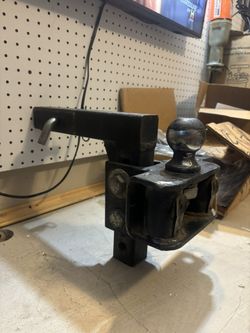 Heavy-Duty Trailer Hitch Mount w/ Reese Tow Ball – 2” Receiver