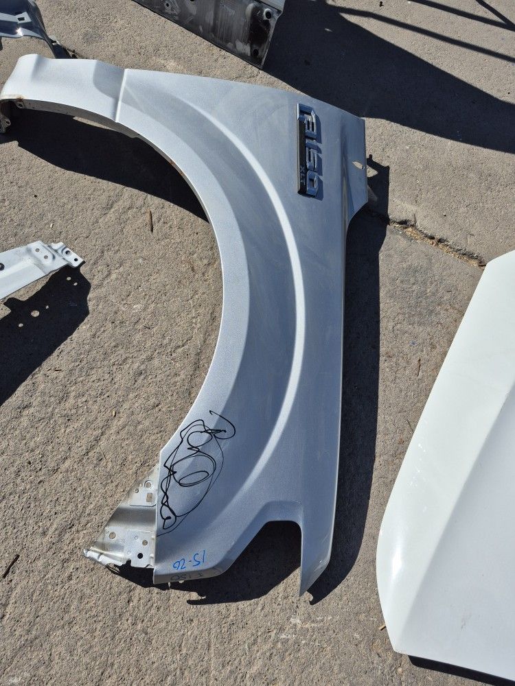 Ford F150 Right Fender Oem