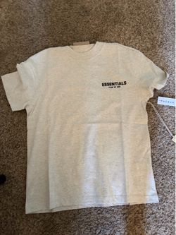 Essentials fear of God T-shirt size xs men’s