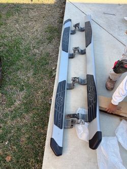 Side steps   2023 Toyota tundra sr5