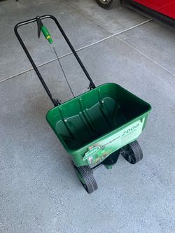 Scotts Broadcast Spreader / Speedygreen 2000 - EC!