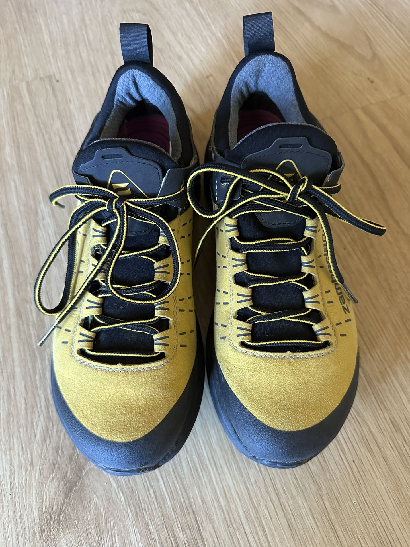 ZAMBERLAN CIRCE LOW GTX WNS Women's Hiking Boots Size 7.5 with Super Feet Inserts!!