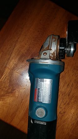 Makita grinder
