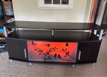 TV Stand / Entertainment Center – Up to 55” TV