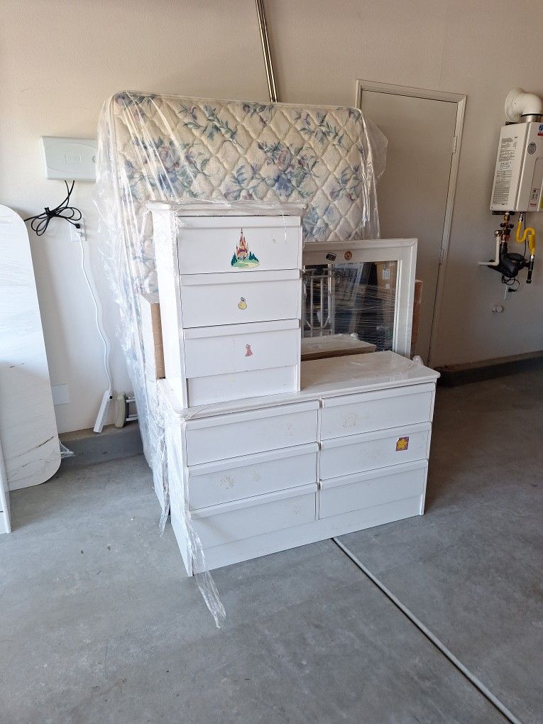 Bedroom Set
