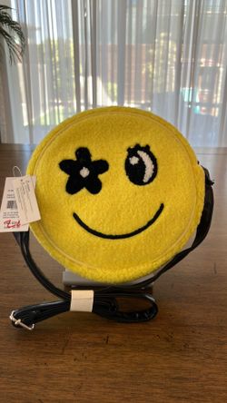 NWT Claire's Yellow Sherpa Smiley Face Crossbody Bag – New with Tags!