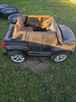 Toy car