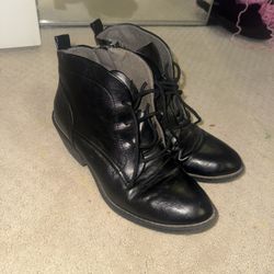 Like New Black Boot Shoes