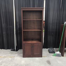Traditional Dark Wood Bookcase with Cabinet Doors