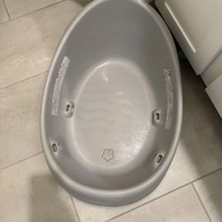 Skip Hop Gray Baby Tub