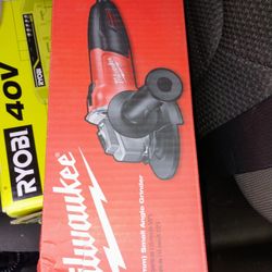 Milwaukee Angle Grinder 