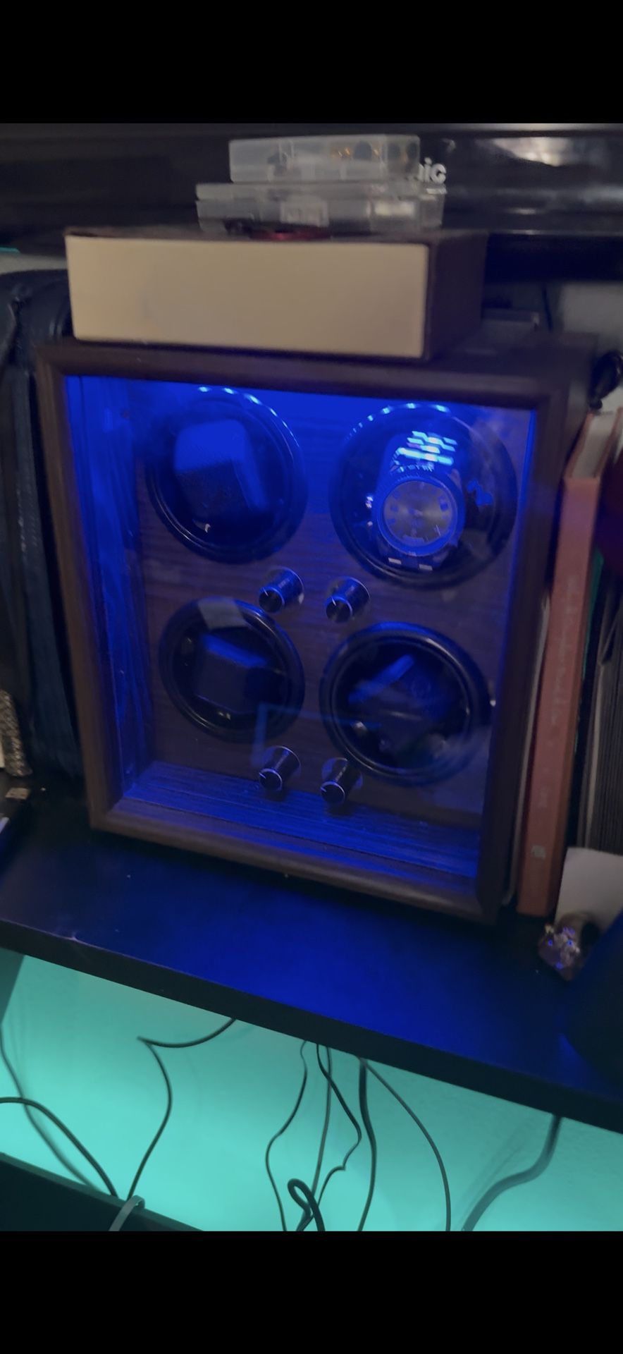 Oryx Watch Winder Rotator Box Automatic Rotating Watch Case with