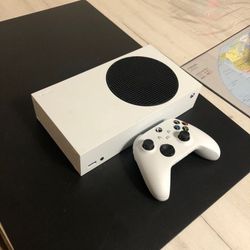 Xbox Series S (description)