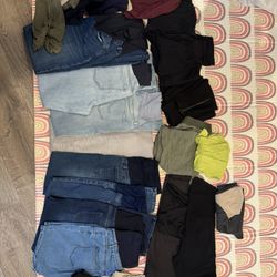 Maternity Jeans, Leggings, Shorts, Sweats Size Large/10